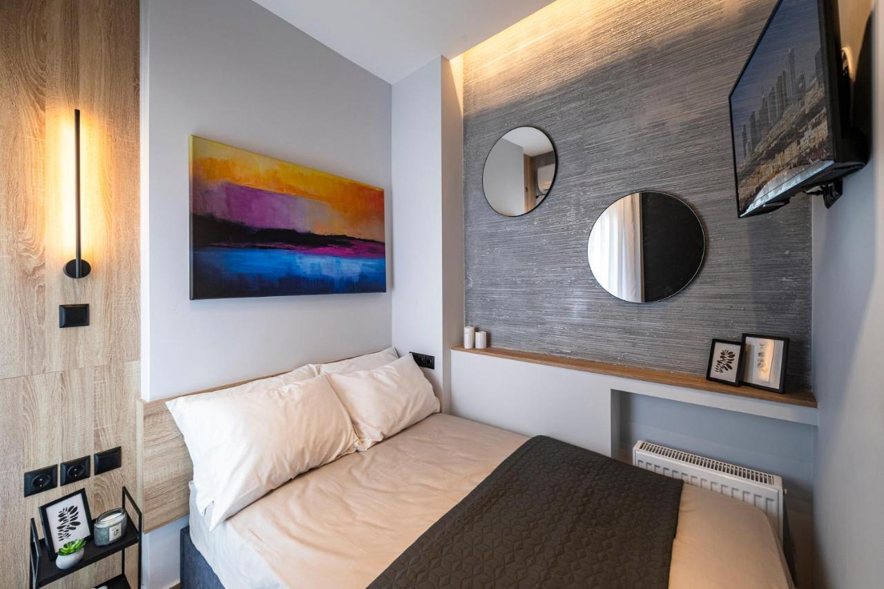 Juno By Halu! Stylish Apt In The Center Солун Екстериор снимка