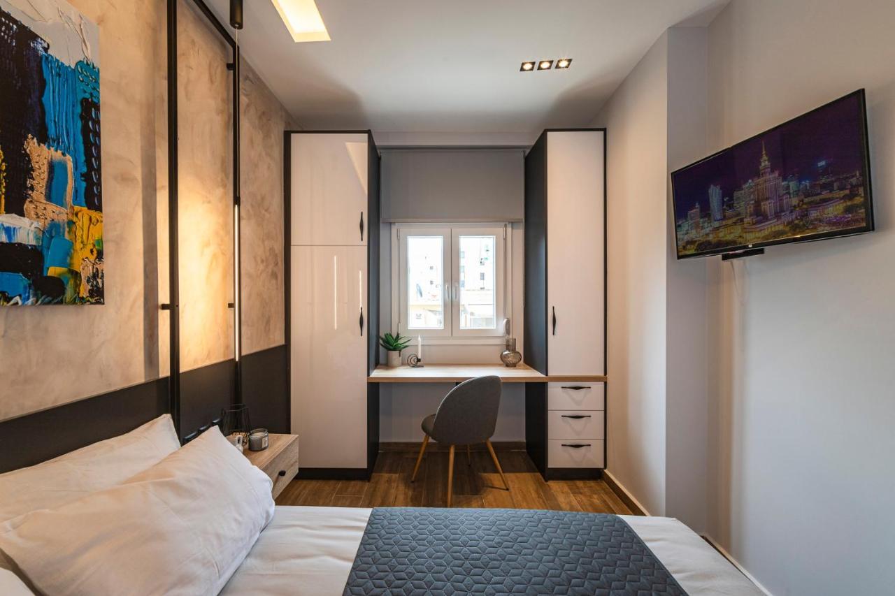 Juno By Halu! Stylish Apt In The Center Солун Екстериор снимка